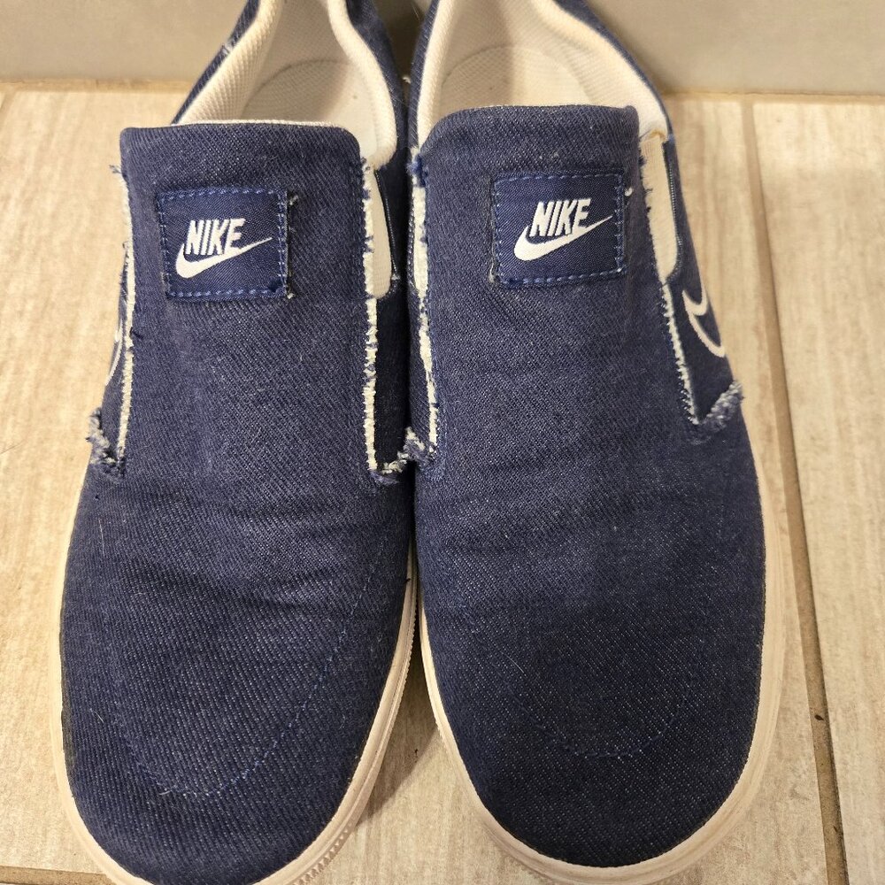 Nike SB Charge Women's Size 9 Blue Denim Slip On Capri Running Shoes 315851-441
